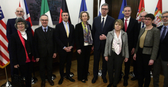 Vučić na sastanku sa ambasadorima Kvinte o KiM