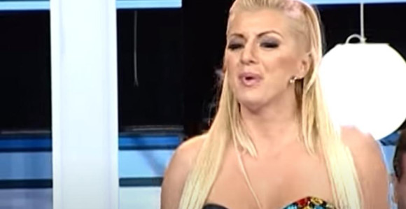 Evo kako danas izgleda pevačica koja se udala za šeika kao njegova 23. žena!