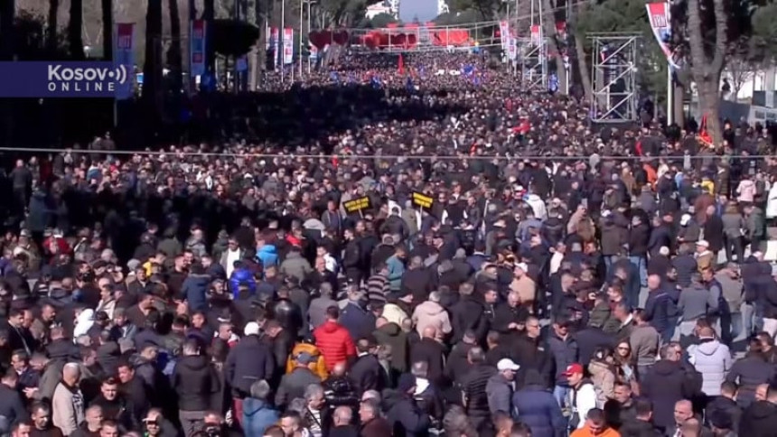 Protest u Tirani, opozicija traži ostavku Rame