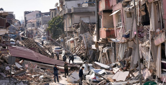 Turska hapsi izvođače radova na srušenim zgradama