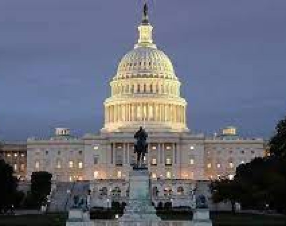 Bijela kuća o letećim objektima: Teško ih otkriti