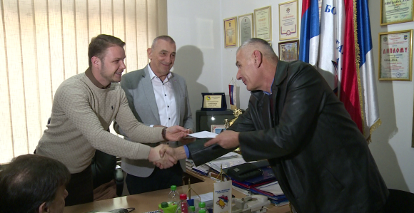 Finansijska pomoć potrebna, ali moralna presudna