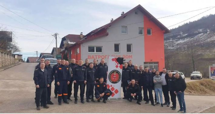 Власенички ватрогасци истјерани из ватрогасног дома