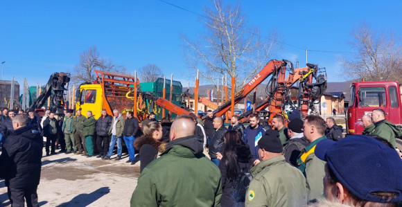 Radnici "Oštrelja" digli pobunu protiv novog direktora