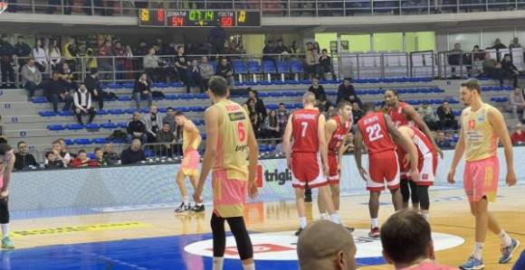 Прекид полуфинала Купа Кораћа између ФМП-а и Меге
