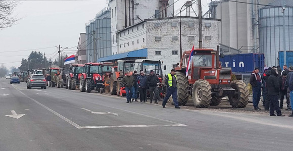 Kozarska Dubica: I danas protest poljoprivrednika