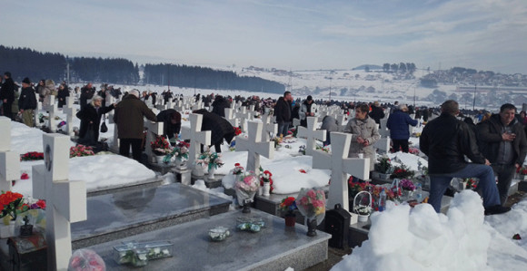 Velike zadušnice: Hiljade ljudi na "Malom Zejtinliku”