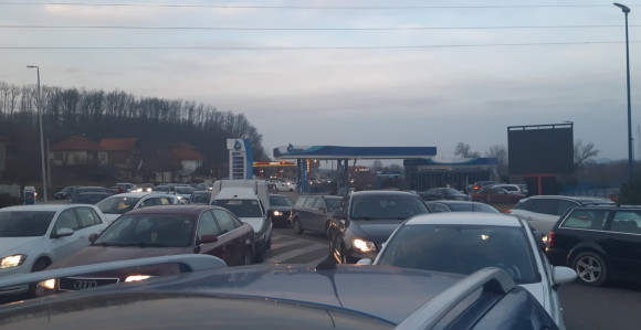 Kolaps na Šepku: Vozači blokirali dvije trake (FOTO)