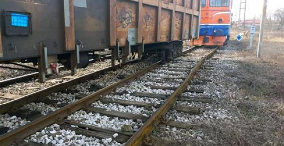 Iskliznuo vagon teretnog voza u Šamcu