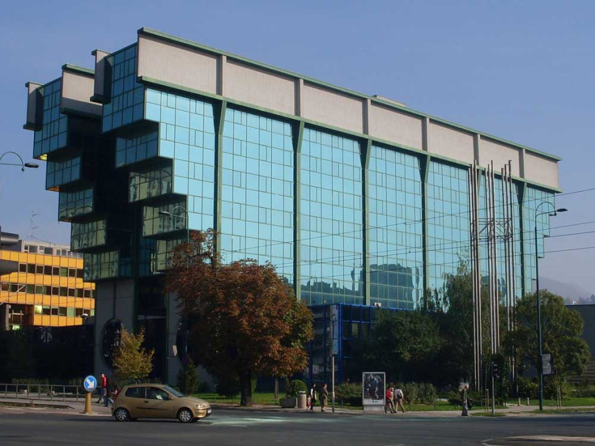 Trojac tražio novac za zapošljavanje u "Elektroprenosu"