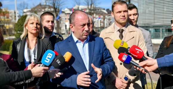 Ko su ljudi koji ne dolaze na posao, a primaju platu?