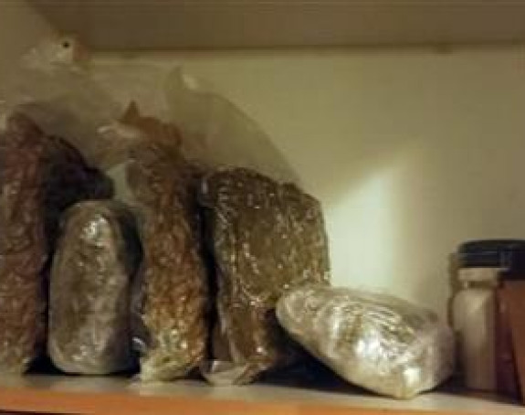 Uhapšeno jedno lice zbog kokaina i marihuane