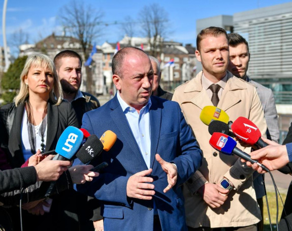 Ко су људи који не долазе на посао, а примају плату?