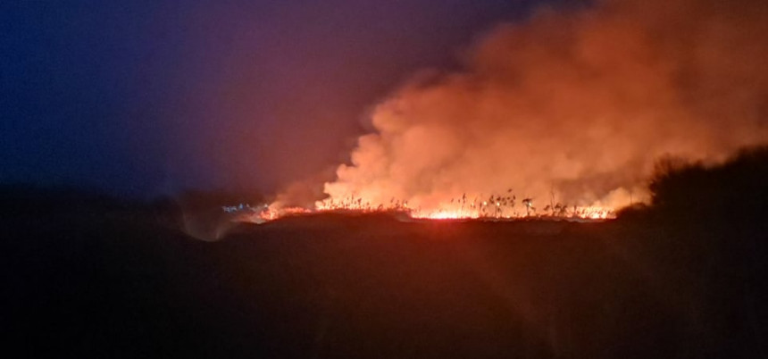 Srbac: Požar u selu Bardača, mještani uznemireni