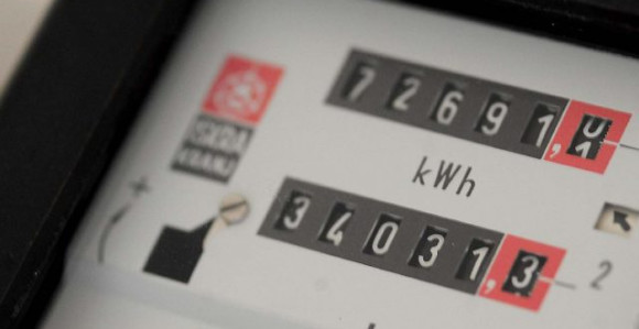 ZA GINISA - jedan kilovat struje sa mrežarinom Elektroprivreda Srpske crkvi naplatila 41 marku!?