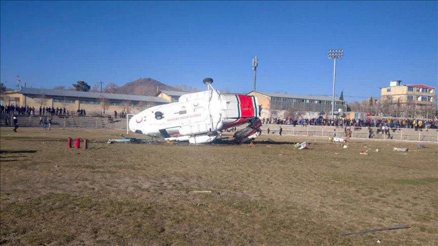 Срушио се хеликоптер: Министар повријеђен, савјетник погинуо