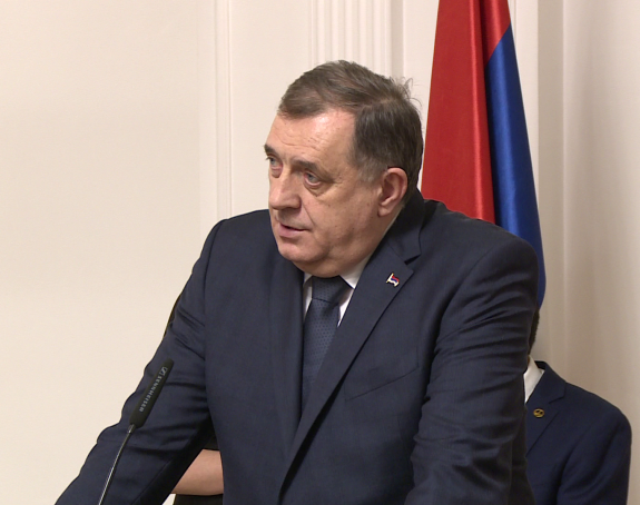 "Laki" je nervozan, pa napada i vrijeđa novinare BN TV