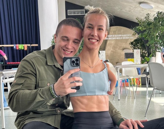 Djevojka sa krilima postala mama (FOTO)