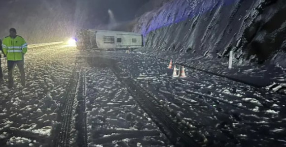 HR: U prevrtanju autobusa, jedno lice poginulo