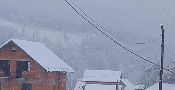 Neočišćeni mnogi putni pravci, sela bez struje