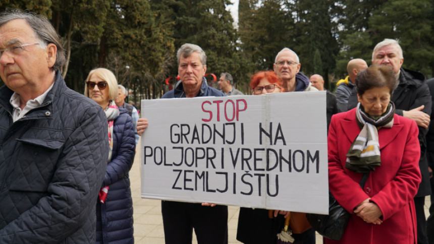 Protest u Trebinju: Grade bolnicu na tuđem zemljištu