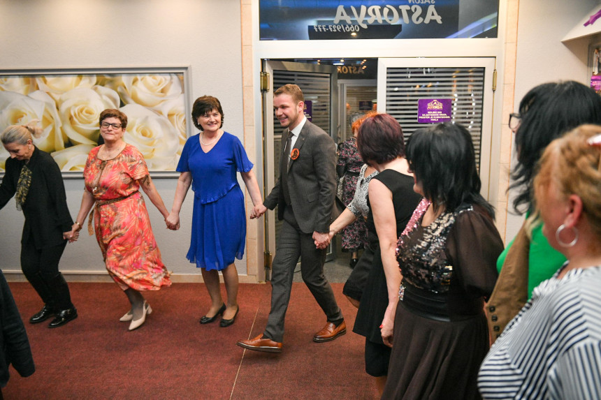 Stanivuković na osmomartovskom druženju penzionera