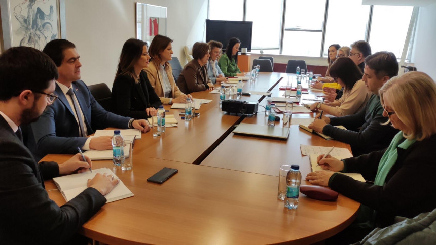 Nema dogovora o povećanju plata prosvjetarima