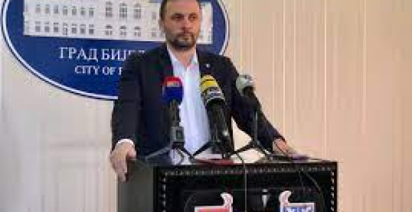 Petrović traži jasne odgovore od Milovanovića