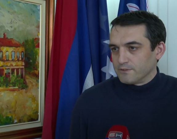 Nije istina da je Petrović pokušao da oduzme pečat