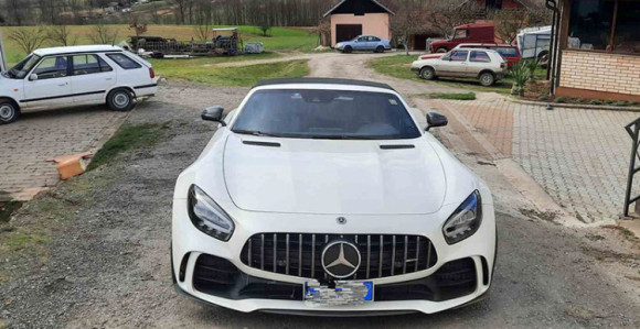 Traži se pritvor za osumnjičene za krađu mercedesa