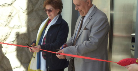 Svečano u Srpcu: Ministrica finansija Zora Vidović otvorila lift u biblioteci