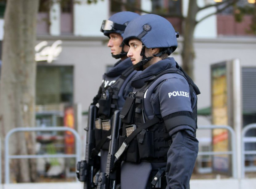 Beč pod opsadom policije, sumnja na teroristički napad