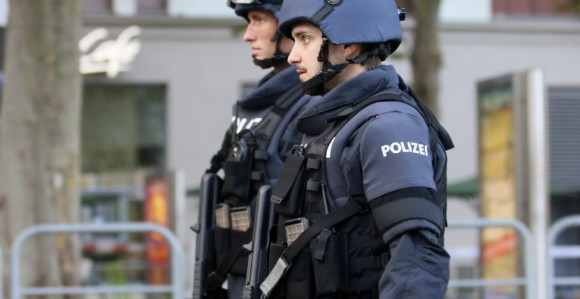 Beč pod opsadom policije, sumnja na teroristički napad