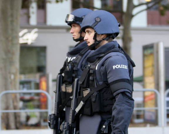 Beč pod opsadom policije, sumnja na teroristički napad