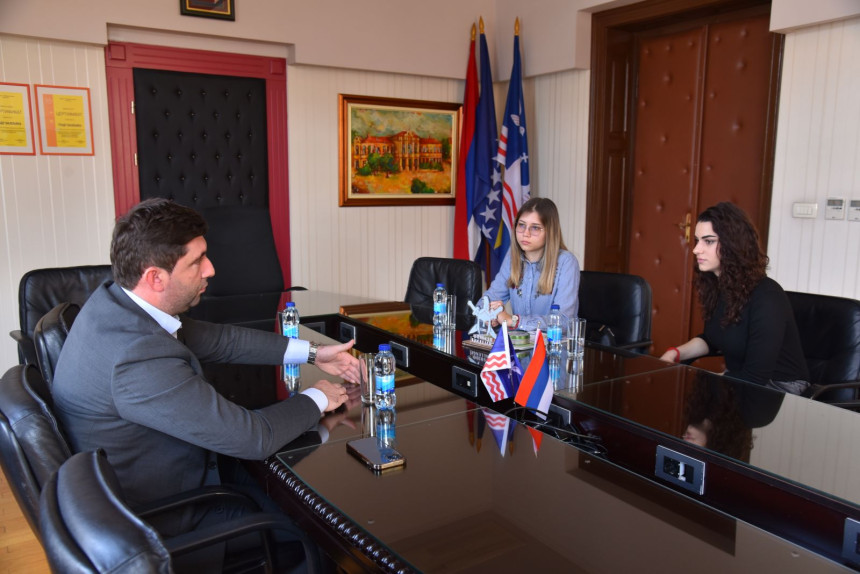 Zadovoljstvo je veliko sresti se s mladim sportistima
