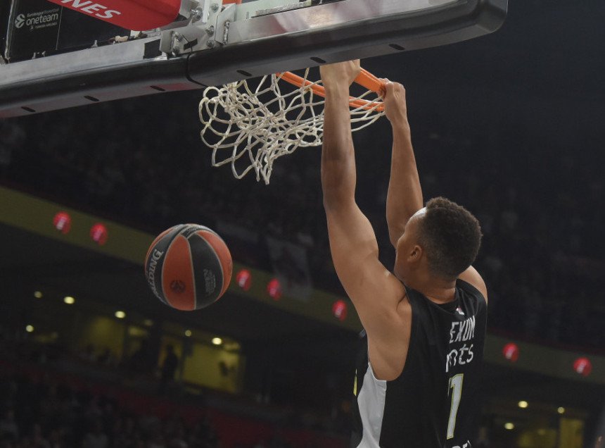 Partizan savladao Efes i napravio korak ka plej-ofu