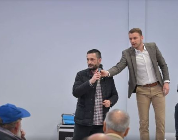 Mještani Ljubu Ninkoviću: Bolje da niste ni došli!