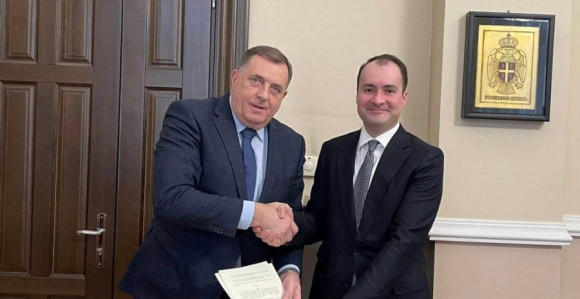 Milorad Dodik preuzeo ulogu ministra saobraćaja
