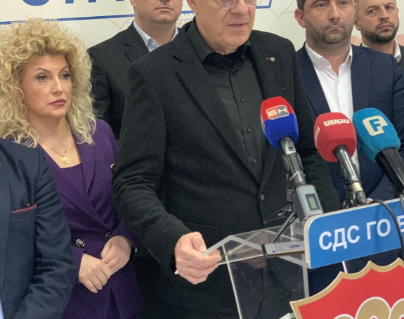 Poziv Sembercima da glasaju protiv opoziva Petrovića