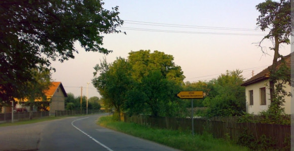 Aktivisti SNSD-a građanima nude novac za opoziv