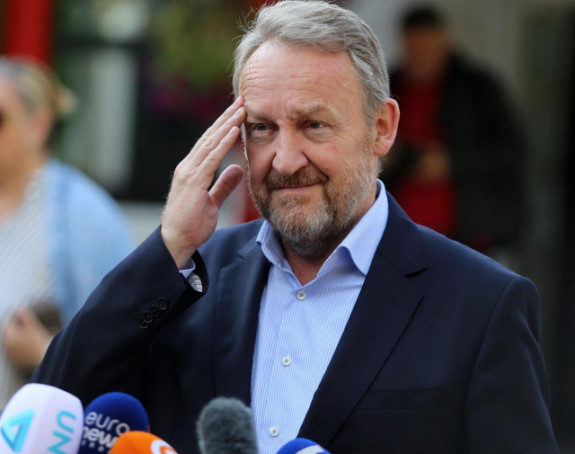 "Američka ambasada nasjeda na tračeve iz kafana"