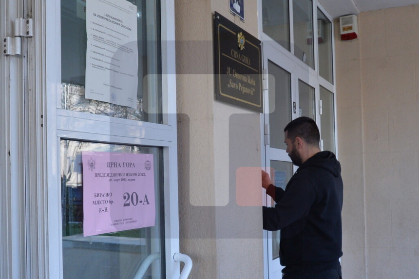 U Crnoj Gori danas izbori, bira se predsjednik države