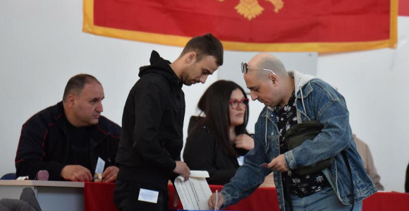 Zatvorena biračka mjesta u CG, glasalo preko 60%