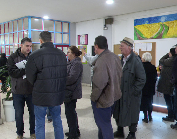 Semberci se danas izjašnjavaju da li su PROTIV OPOZIVA gradonačelnika (FOTO)