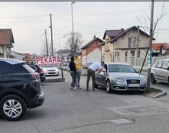 Nervoza raste, SNSD otvoreno nudi novac za glas