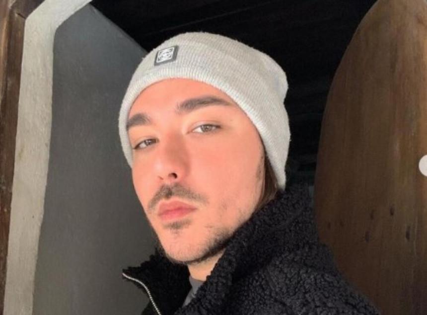 Milan Stanković obilazi manastire, sluša propovedi dok drugi rade za njega!