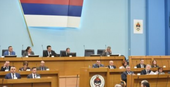 Počela rasprava o spornom zakonu (UŽIVO)