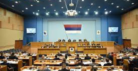 Završena rasprava: Vlast ne popušta, opozicija traži povlačenje spornog nacrta zakona(UŽIVO)