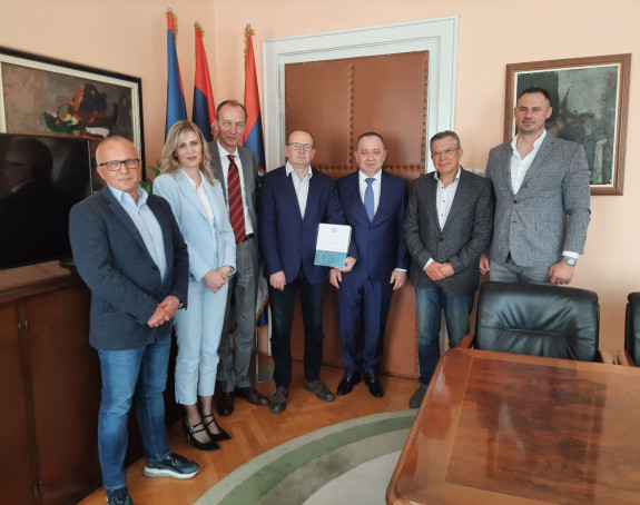 Делегација бијељинске болнице посјетила Институт за кардиоваскуларне болести Војводине