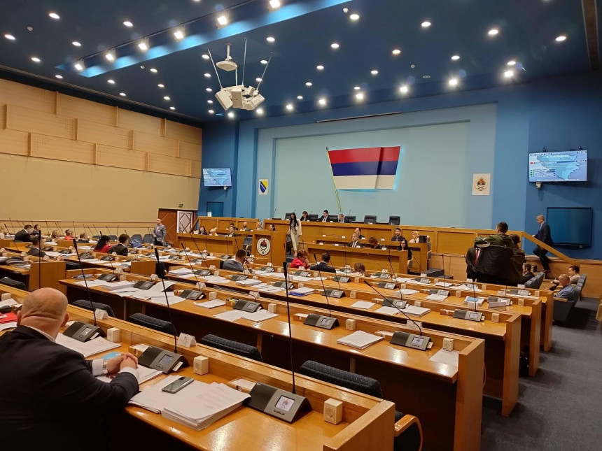 Poslanici danas glasaju o nacrtu spornog zakona o kriminalizaciji javne riječi